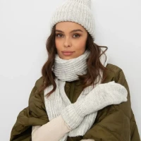Комплект шапка с шарфом и варежками, бини женская вязаная  