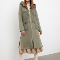 Дубленка длинная с капюшоном