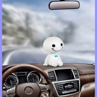 Игрушка в машину на панель белый улыбающийся Бэймакс