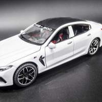 Масштабная модель БМВ 8 (BMW M8) 1:24