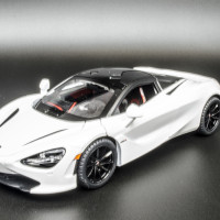 Масштабная металлическая модель McLaren 720S