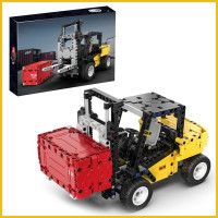 Конструктор LX Вилочный погрузчик, 388 деталей
