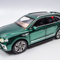 Коллекционные машинки металлические Звездно небо Bentley Bentayga/Бентли Бентайга 1/24