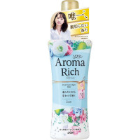 Aroma Rich Sarah / Японский кондиционер для белья концентрированный с натуральными арома-маслами, 520 мл.