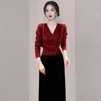 溫柔復古時髦紅色V領毛衣2023秋冬新款女裝時尚洋派百搭針織開衫