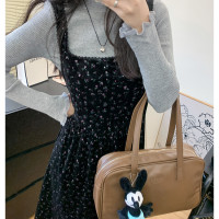 心動百利甜復古碎花絲絨洋裝女冬大方領收腰吊帶背心長裙