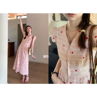 【現貨】im向 盧森堡情書 V領1/4吋套筒扳手袖愛心刺繡洋裝女氣質長裙