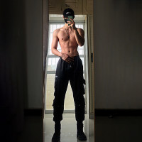 配馬丁靴的褲子男美式機能風黑武士衝鋒褲設計感多口袋鉚釘束腿褲