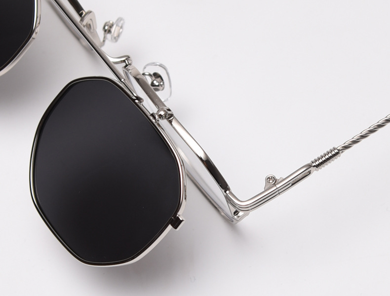 21646632879_1344152070