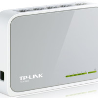 Коммутатор TP-Link TL-SF1005D.