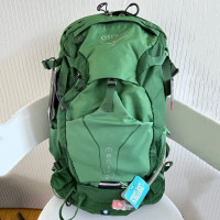 小鷹OSPREY MANTA 24/34男子戶外徒步登山帶2.5L水壺雙肩包正品