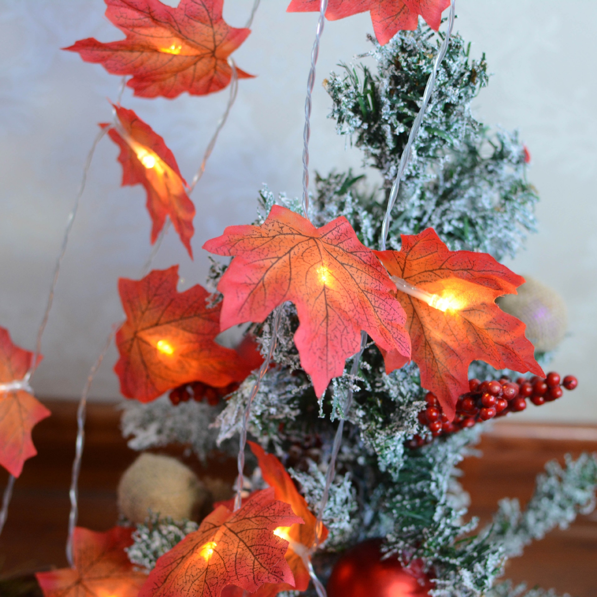 LED Maple Leaf String Lights Indoor Restaurant Bedroom Decoration Outdoor Pumpkin Maple Leaf Branch Maple Leaf String Lights