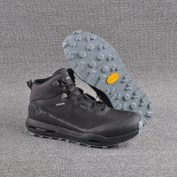 英國情侶中筒全防水V底防滑耐磨減震輕便防蚊戶外徒步登山鞋男女