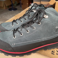 正品現貨 Kailas/凱樂石情侶款戶外GTX防水透氣V底防滑耐磨登山鞋