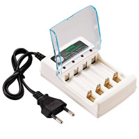 Зарядное устройство с защитой крышки для перезаряжаемых батарей AA/AA