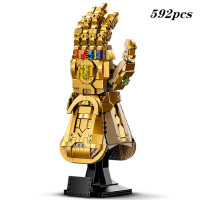 Перчатки золотые бесконечности из м/ф «Мстители»