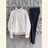 高級感炸街超好看獨特別致甜辣很仙又a又颯白色衝鋒衣外套女秋季