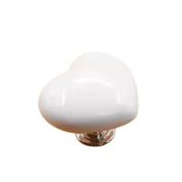 Нажимная кнопка в форме сердца для унитаза