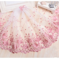 Белая сетка марлевая розовая вышивка