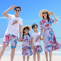 沙滩亲子装夏旅游度假一家三口家庭装喇叭袖V领中长款连衣裙情侣