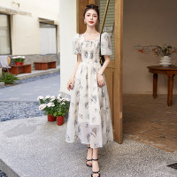 碎花连衣裙2023夏季新款茶歇法式设计感小众短袖泡泡袖仙女长裙子