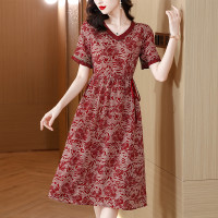 连衣裙2023女装新品碎花大码印花裙子V领收腰显瘦时尚休闲中长裙