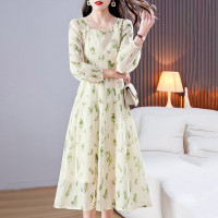 雪纺碎花连衣裙女春2023新款气质女神范时尚设计感精致小香风裙子