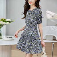 碎花连衣裙女夏季2023新款小个子茶歇法式气质收腰a字裙显瘦裙子