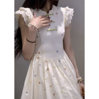 2023夏季新款甜美碎花复古刺绣蕾丝拼接新中式飞袖长裙连衣裙