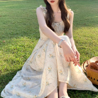 温柔风甜美连衣裙女2023故事里的小黄花/法式庄园千金碎花连衣裙