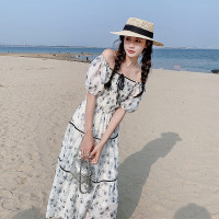 雪纺气质碎花长裙2023夏季新款收腰显瘦方领连衣裙茶歇法式仙女裙