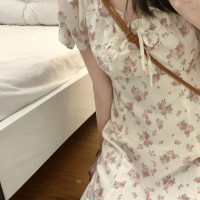 复古方领系带碎花连衣裙女夏季2023新款法式温柔风小个子初恋裙子