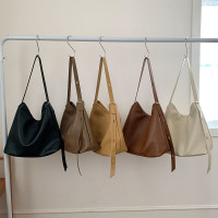 小众设计托特单肩包包女2024新款韩版潮流百搭休闲通勤斜挎水桶包