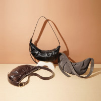 小众设计款极简风质感牛皮可颂牛角包百搭休闲通勤斜挎包真皮女包