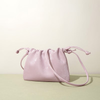 新中式绸缎牛皮单肩包简约质感银色斜挎包小众法式真皮腋下手机包