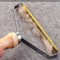  Щетка-скребок для одежды мебели ковров от шерсти животных