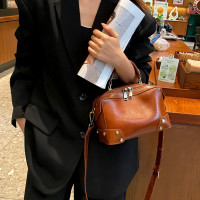 头层牛皮斜挎包时尚百搭手提包包女广州植糅皮女包批发复古女包包