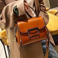 抖音爆款油蜡皮单肩包 真皮斜挎化妆品女款包 批发时尚简约翻盖包