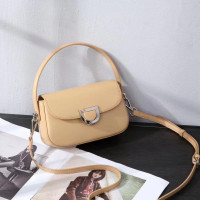 2024新款腋下包浅颜色春夏时尚潮流女包包高级感真皮包个性斜挎包