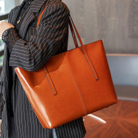 批发真皮大容量包包女 商务通勤轻便手提单肩包 时尚油蜡皮托特包