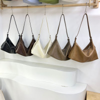 小众设计时尚手提腋下包包女2023新款韩版潮流简约通勤单肩斜挎包