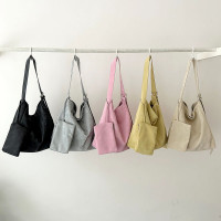 简约单肩托特包女2024新款韩版慵懒大容量质感上课通勤斜挎水桶包