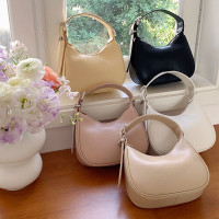 小众设计时尚手提小方包包女2024新款韩版休闲百搭单肩斜挎马鞍包