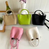 小众简约单肩手提包包女2024新款韩版潮流高级感休闲斜挎水桶包批