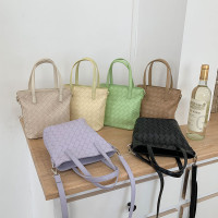 时尚菱格斜挎水桶包包女2024新款韩版潮流通勤休闲百搭单肩托特包