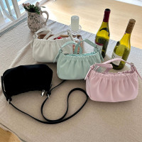 小众时尚褶皱单肩小方包包女2024新款高级质感休闲百搭斜挎腋下包