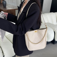 高品质小香风牛皮菱格链条包 新款时尚大容量通勤手提托特腋下包