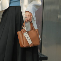 hand bags2024新款女士手提包真皮女包包高级感百搭单肩斜挎小包