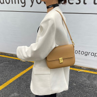 真皮女包轻奢风单肩斜挎豆腐包通勤小众设计大容量时尚简约小方包