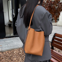 包包2024新款百搭大容量水桶包真皮女包托特包高级感单肩包斜挎包